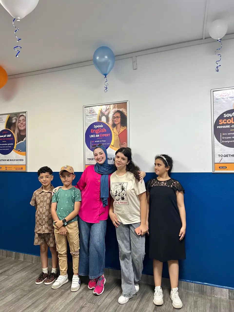 Collégiens en séance de soutien scolaire à Tanger